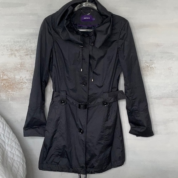 Ladies navy colour trench - Picture 1 of 6